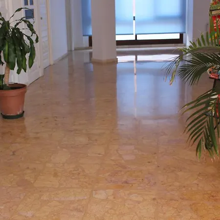 El Velero Vip Apartamento *